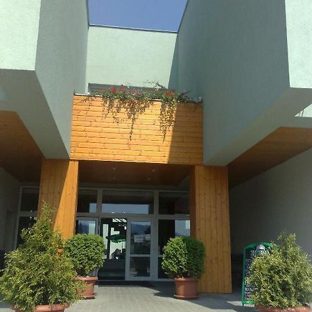 Sport Hotel Ticha Orlice Усти-над-Орлици Экстерьер фото